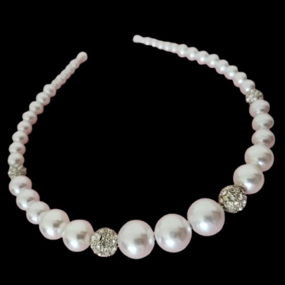 NWOT Elegant Pearl and Rhinestone Headband